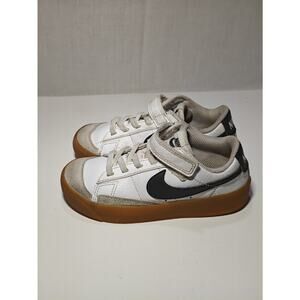 Nike White Black Gum Sole Low Top Sneakers Unisex Kids Hook & Loop Lace Up